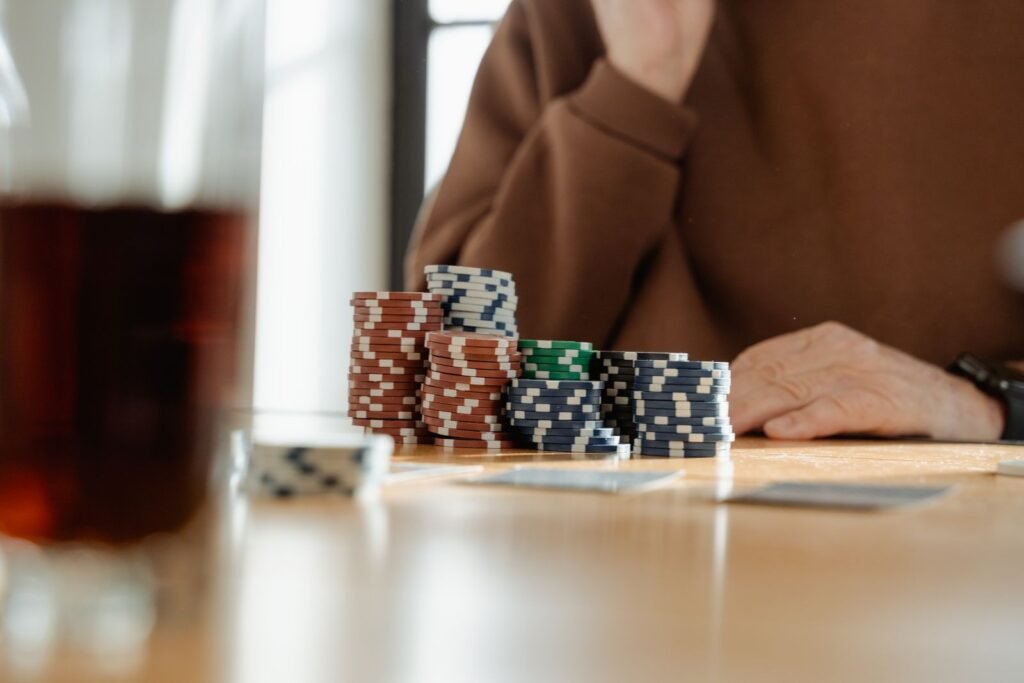 Editorial poker table photograph for Cash Games vs Tournaments: Choosing the Right Poker Format